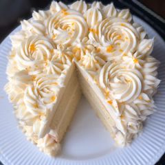 A picture of Orange Creamsicle Cake.