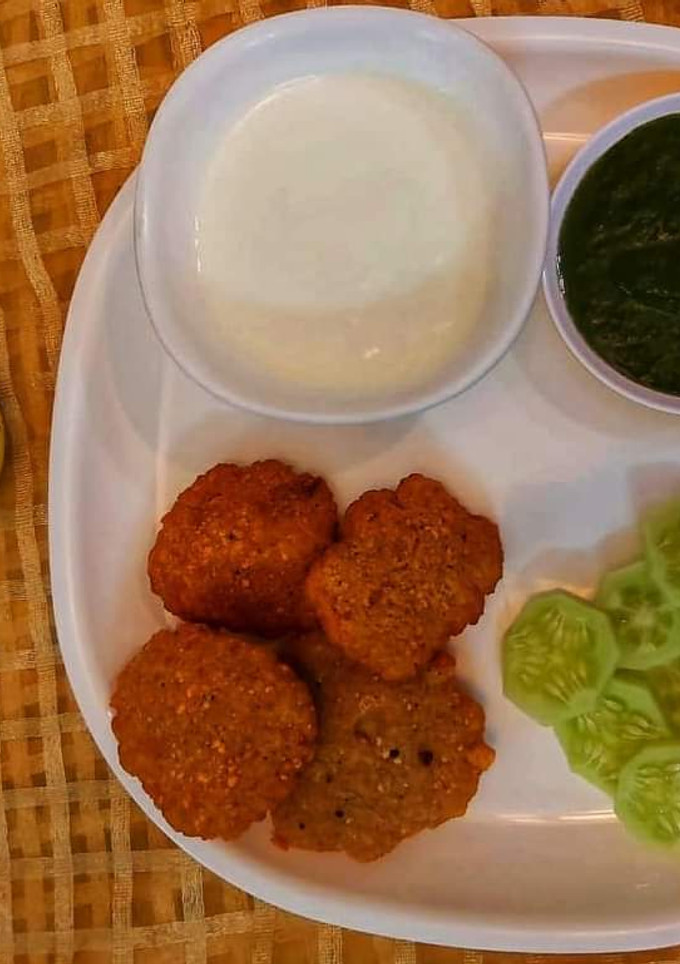 राजगीरा आटे की आलू पूरी (rajgira atte ki aloo poori recipe in Hindi) रेसिपी मुख्य फोटो