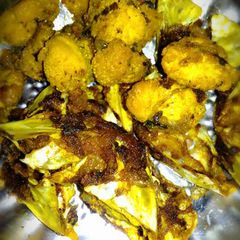 A picture of Fish egg fritters.