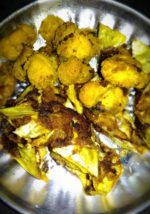 A picture of Fish egg fritters.