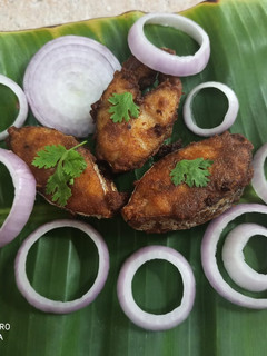 நெய் மீன் வருவல் (Nei meen varuval recipe in tamil) செய்முறை முக்கிய புகைப்படம்
