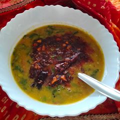 A picture of Dal palak.