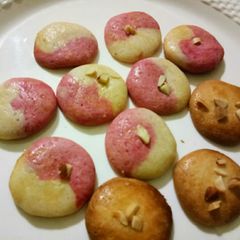 A picture of Vanilla Almonds Cookies.