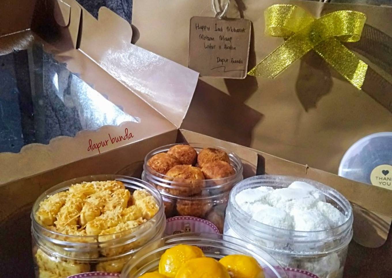Putri salju almond (Hampers kue kering)