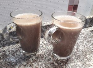 Una foto de Chocolate caliente con cacao en polvo