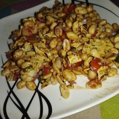 A picture of Peanut masala papad chat.