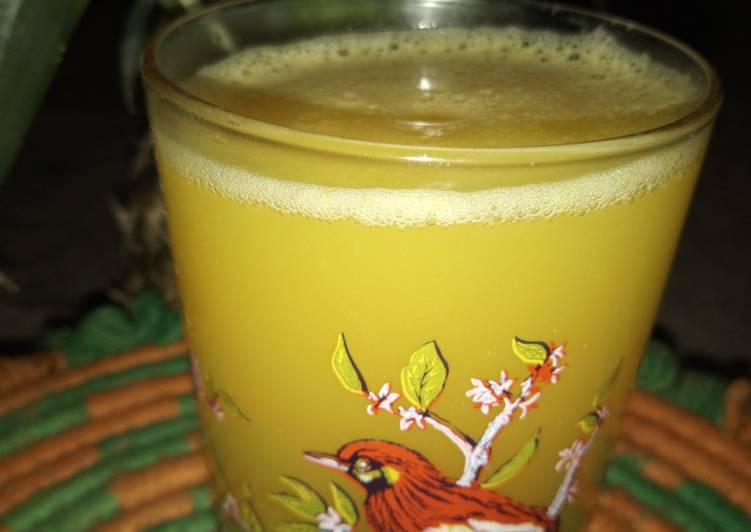 Mango and pineapple juice