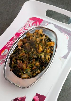 आलू मेथी की भूर्जी (aloo methi ki bhurji recipe in hindi) रेसिपी मुख्य फोटो
