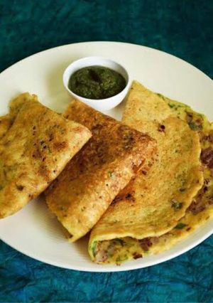 A picture of Moong Dal And Paneer Chilla For Weight Loss.