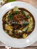 Lontong Tahu Telor (Bumbu kacang)