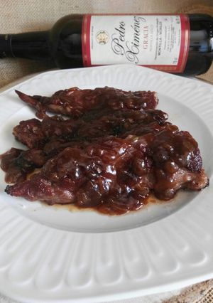 Una foto de Lagarto ibérico con salsa de Pedro Ximénez