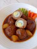 Semur Bola Daging Sapi isi Telur Puyuh