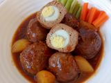 Semur Bola Daging Sapi isi Telur Puyuh