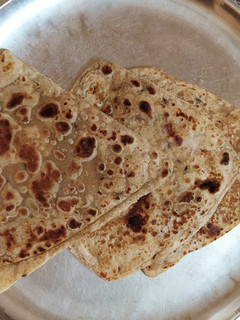 જીરા પરાઠા(jira parotha recipe in Gujarati l રેસીપી મુખ્ય ફોટો