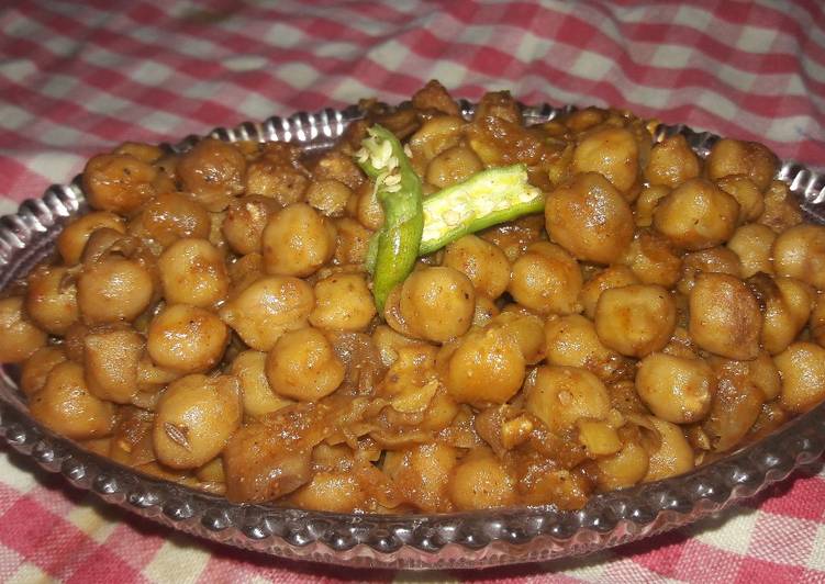 Recipe of Any-night-of-the-week Chatpate chole