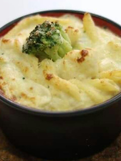 Una foto de Gratín de pasta con verduras y salsa mornay