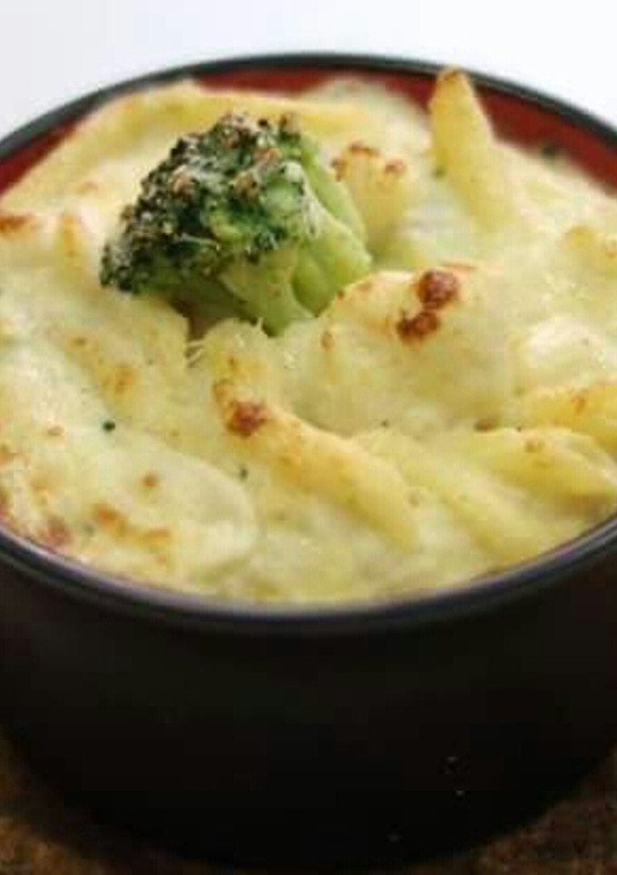 Una foto de Gratín de pasta con verduras y salsa mornay