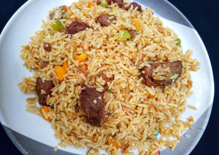 Brown jollof rice