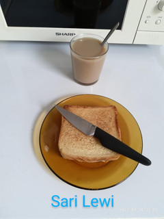 Una foto de Cena para este calor: Sándwich y cafecito con leche (7 ingredientes)