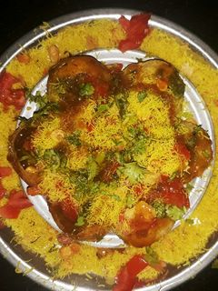 रगड़ा पूरी (Ragda puri recipe in hindi) रेसिपी मुख्य फोटो