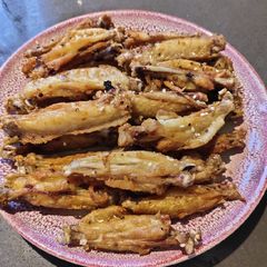 A picture of Fried Chicken Wings.