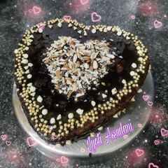 A picture of Valentine cake eggless without oven.