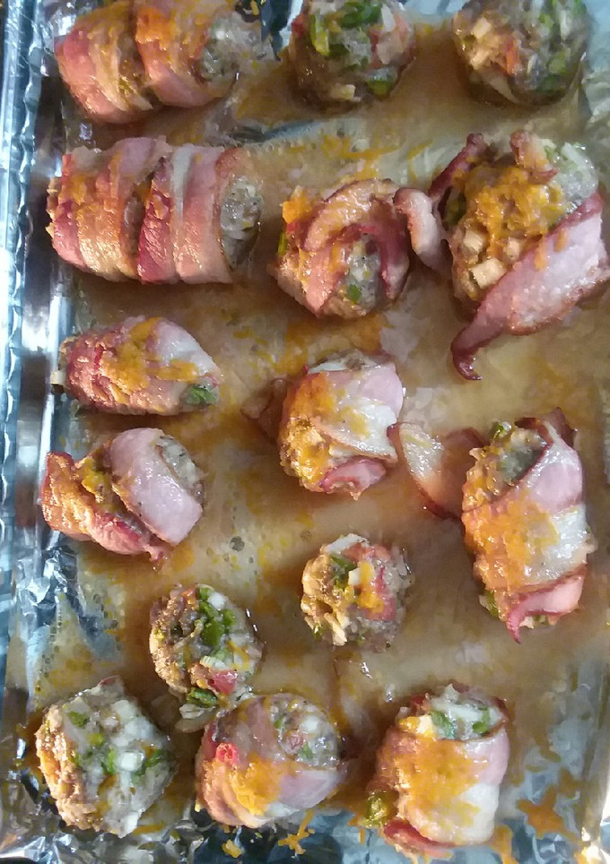 Una foto de Carne molida envuelta en tocino