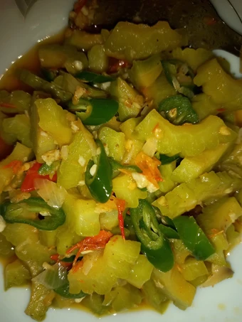 Cara Gampang Membuat Resep Tumis Pare Cabe ijo Simple yang Enak Banget Anti Ribet, Uenak Banget