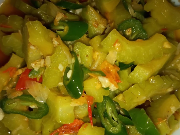 Cara Gampang Membuat Resep Tumis Pare Cabe ijo Simple yang Enak Banget Anti Ribet, Uenak Banget