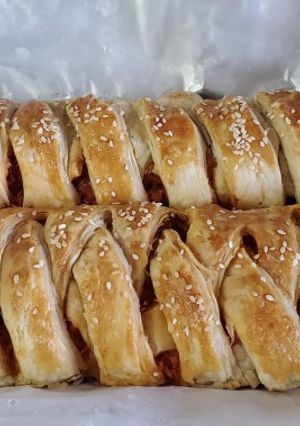 A picture of Chicken Bread.