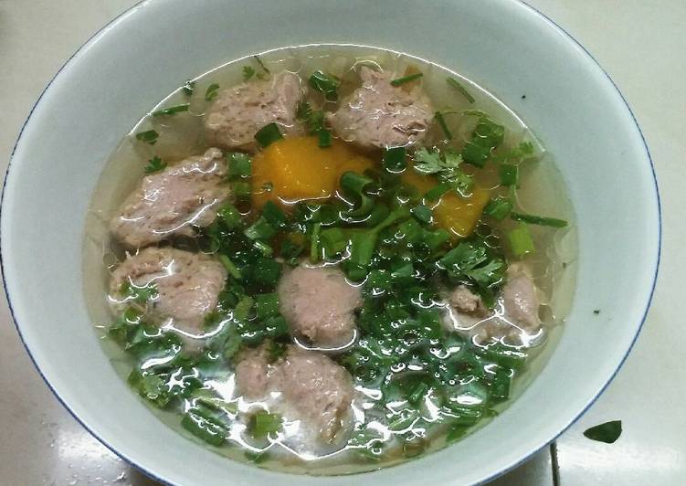 Chả quết nấu canh bí đỏ