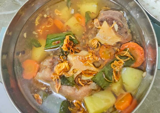 Resep Sop Buntut Slow Cooker, Enak Banget