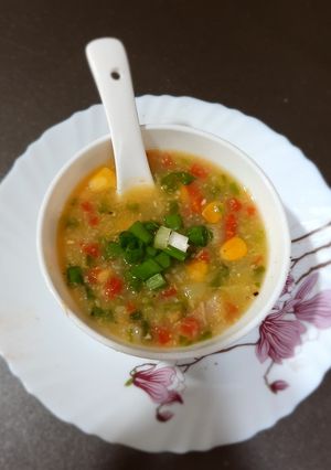 સ્વીટ કોર્ન સૂપ(Sweet Corn Soup Recipe in Gujarati) રેસીપી મુખ્ય ફોટો