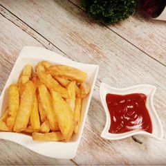 A picture of French fries 🍟.