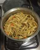 Fettuccine con verduras teriyaki