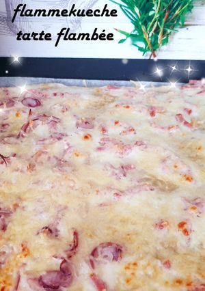Une photo de Flammekueche tarte flambée fines