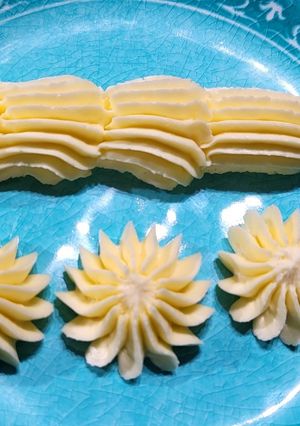 Una foto de Buttercream de merengue suizo