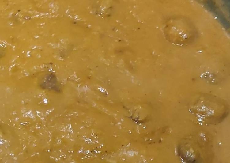 Albóndigas en salsa
