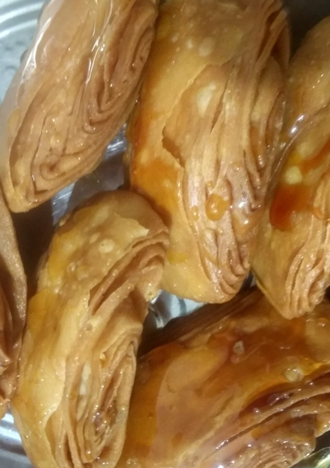 மடாடா காஜா. (Matata kaaja recipe in tamil) செய்முறை முக்கிய புகைப்படம்