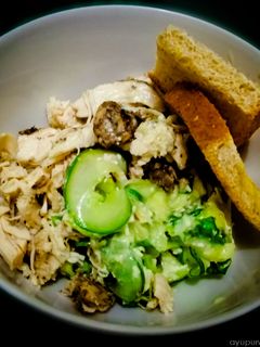 Foto resep Cucumber Salad with Chicken Fillet