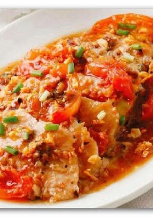 Foto resep Fried Fish Fillet with Fresh Tomatoes in Tausi Sauce
