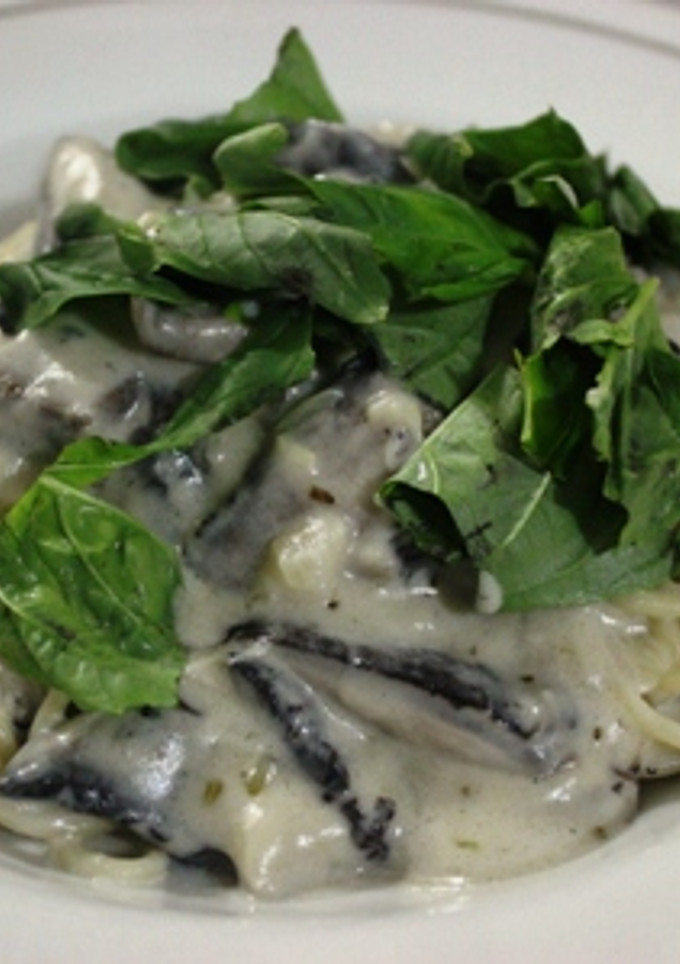 Foto resep SPAGHETTI WITH GARLIC MUSHROOM SAUCE