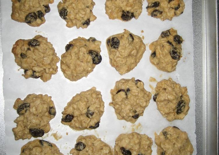 Oatmeal Raisin Cookies