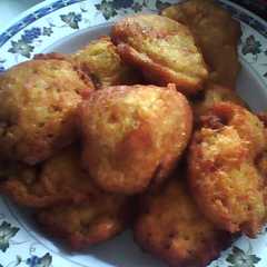 A picture of perkedel jagung.