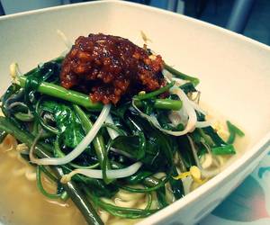 Masakan Populer Mie Kangkung Sambel Pecel Sedap Nikmat