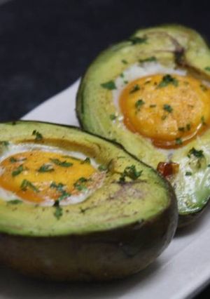 Foto resep Alpukat Panggang Isi Telur