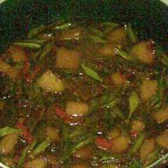 A picture of Semur Dendeng Kentang Buncis.