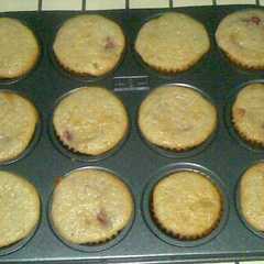 A picture of White Chocolate Strawberry Muffin.