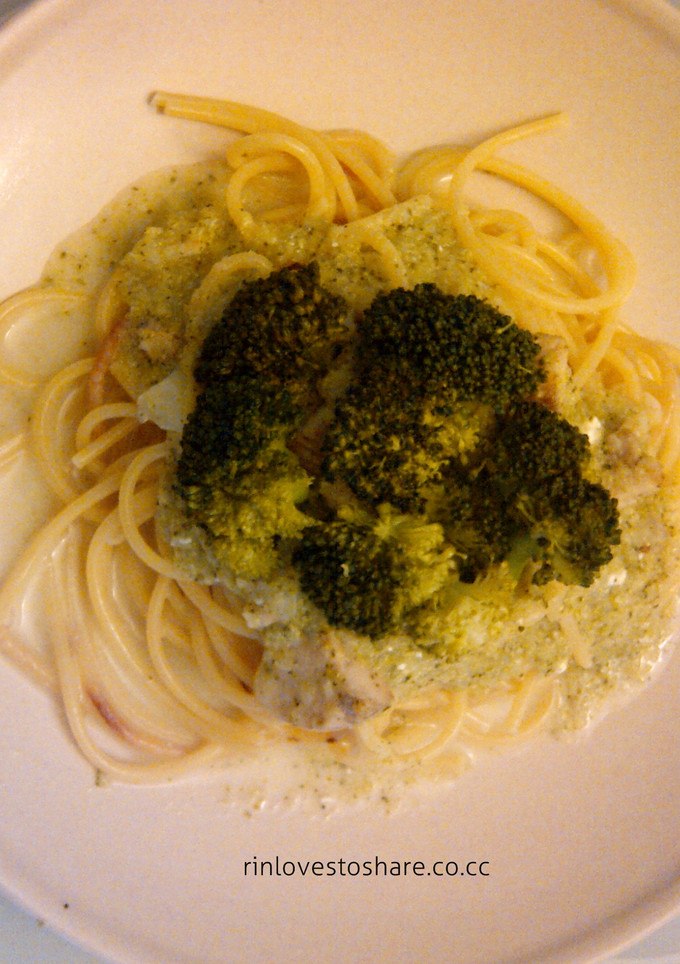 Foto resep Pasta with creamy broccoli sauce