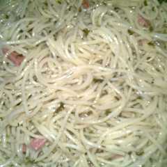A picture of Sphageti Aglio Olio.